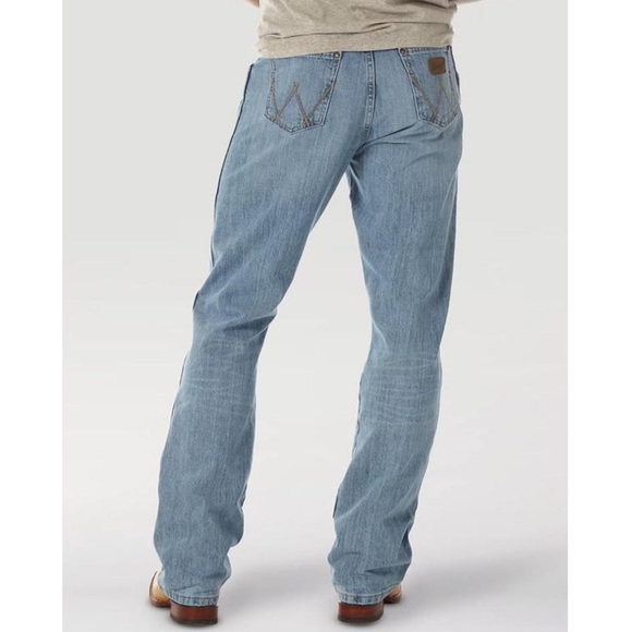 Wrangler crest retro relaxed fit Men's Light Blue Bootcut Jeans size 38x34 - Picture 2 of 11